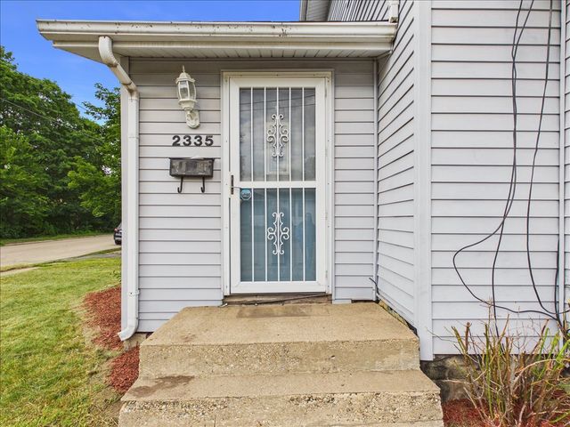 2335 Burton Street, Rockford, IL 61103