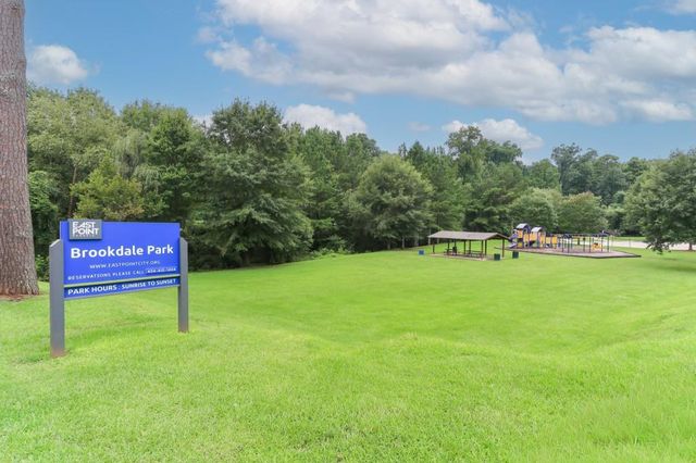 980 Brookdale Drive, East Point, GA 30344