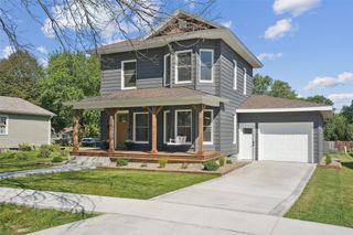 215 W Buchanan Street, Winterset, IA 50273