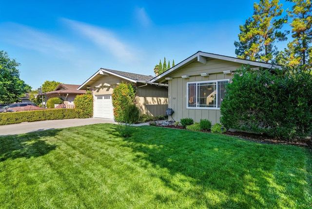737 Los Huecos Drive, San Jose, CA 95123
