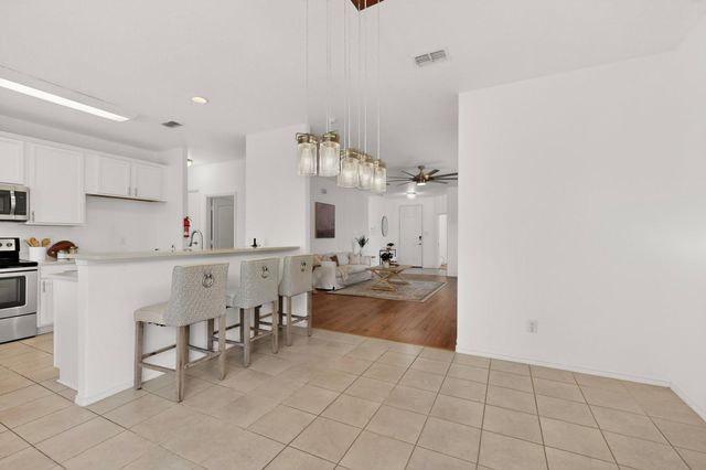 6212 Topsail Drive, Fort Worth, TX 76179