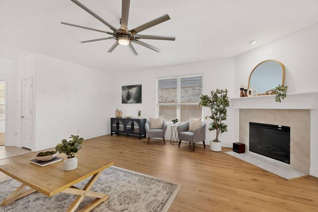 6212 Topsail Drive, Fort Worth, TX 76179