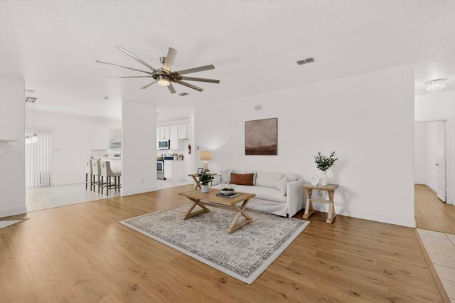 6212 Topsail Drive, Fort Worth, TX 76179
