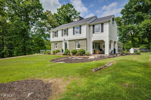 4302 Stagecoach Road, Kingsport, TN 37664
