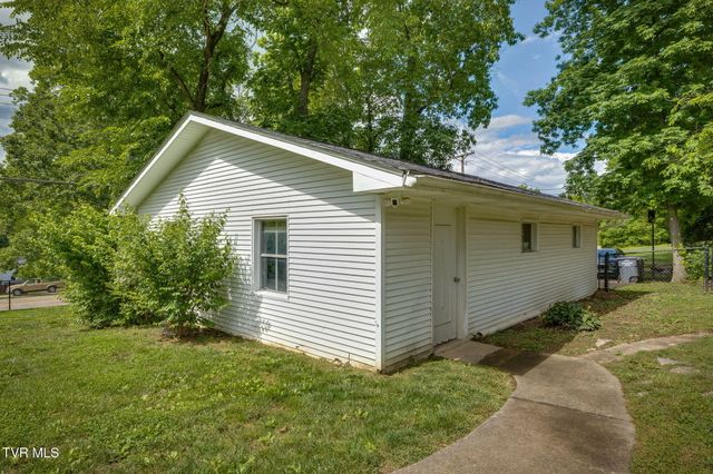 4302 Stagecoach Road, Kingsport, TN 37664