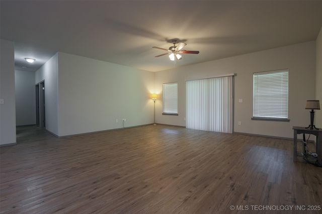 107 Maple Circle, Sand Springs, OK 74063