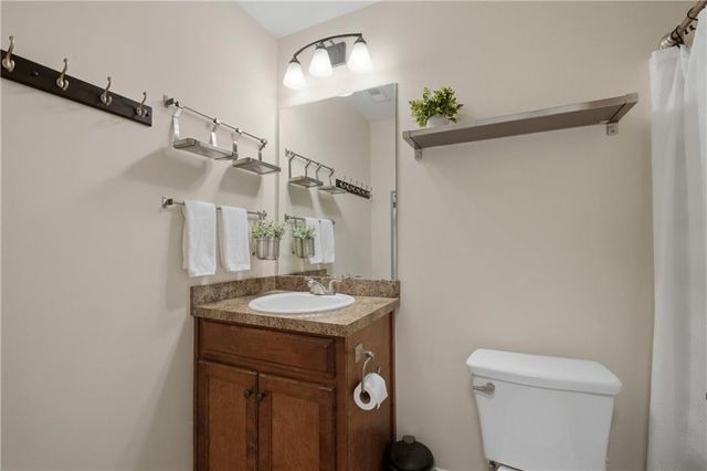 5458 Latham Manor Drive, Gainesville, GA 30506