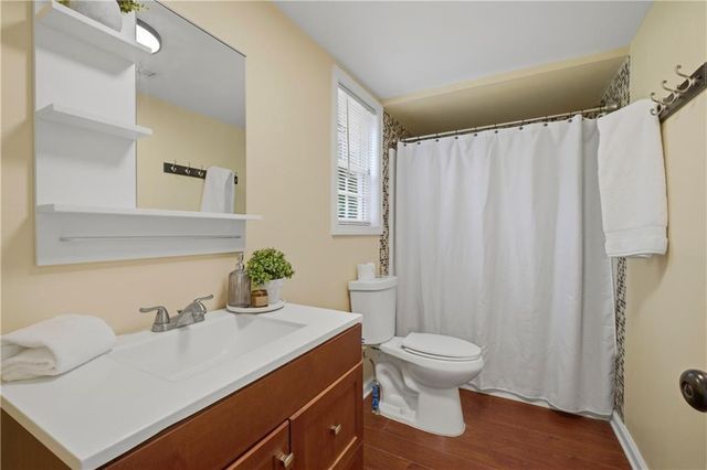 5458 Latham Manor Drive, Gainesville, GA 30506