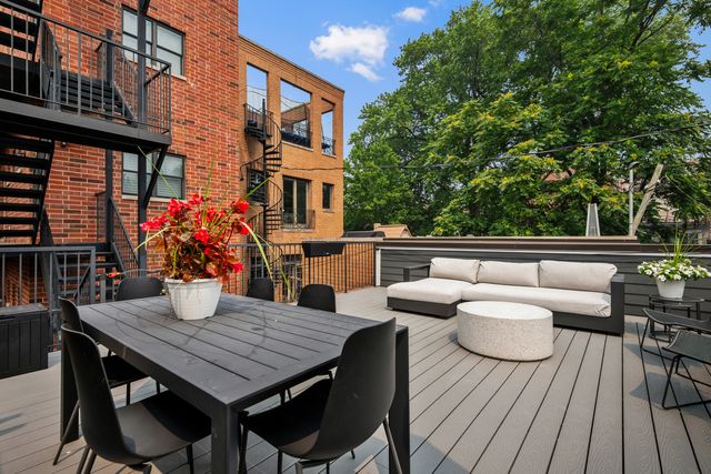 2333 N Southport Avenue 1, Chicago, IL 60614