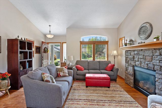 17012 N EAGLE NEST Ln, Colbert, WA 99005