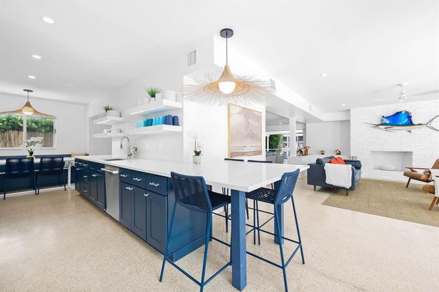 1524 Bayview Drive, Fort Lauderdale, FL 33304