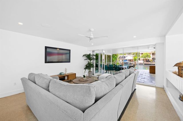 1524 Bayview Drive, Fort Lauderdale, FL 33304