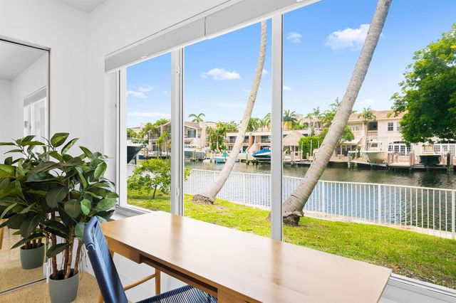 1524 Bayview Drive, Fort Lauderdale, FL 33304