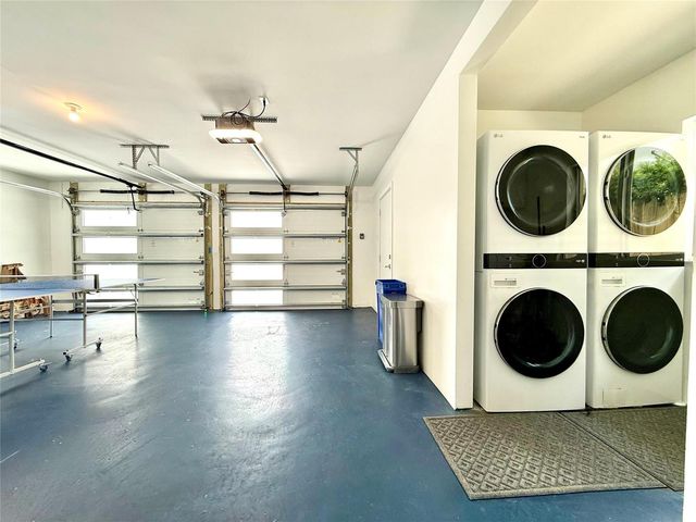 1524 Bayview Drive, Fort Lauderdale, FL 33304