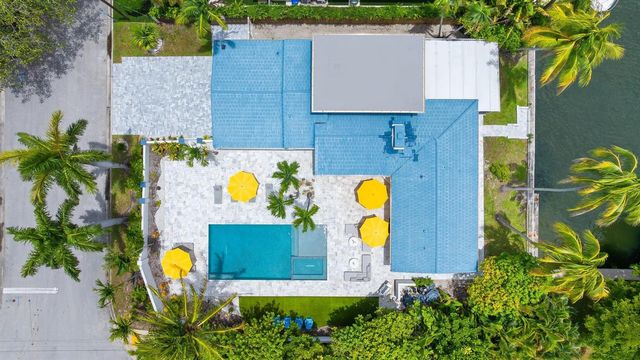 1524 Bayview Drive, Fort Lauderdale, FL 33304