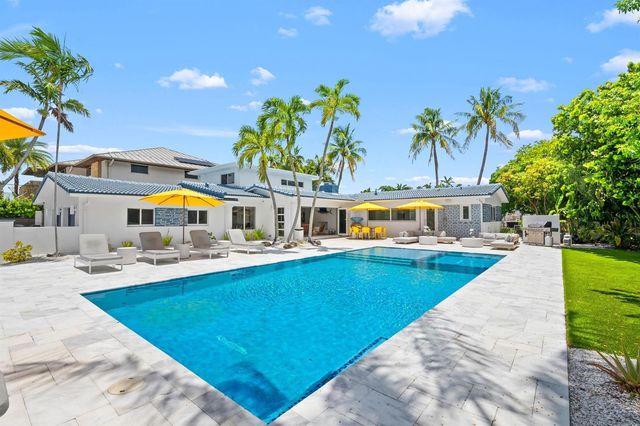 1524 Bayview Drive, Fort Lauderdale, FL 33304