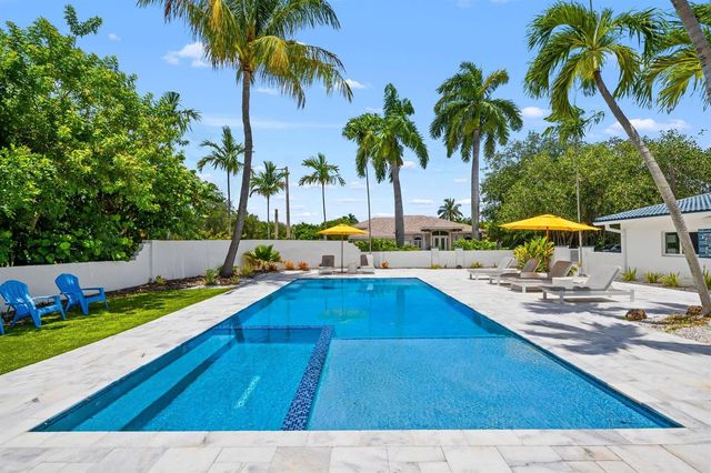 1524 Bayview Drive, Fort Lauderdale, FL 33304