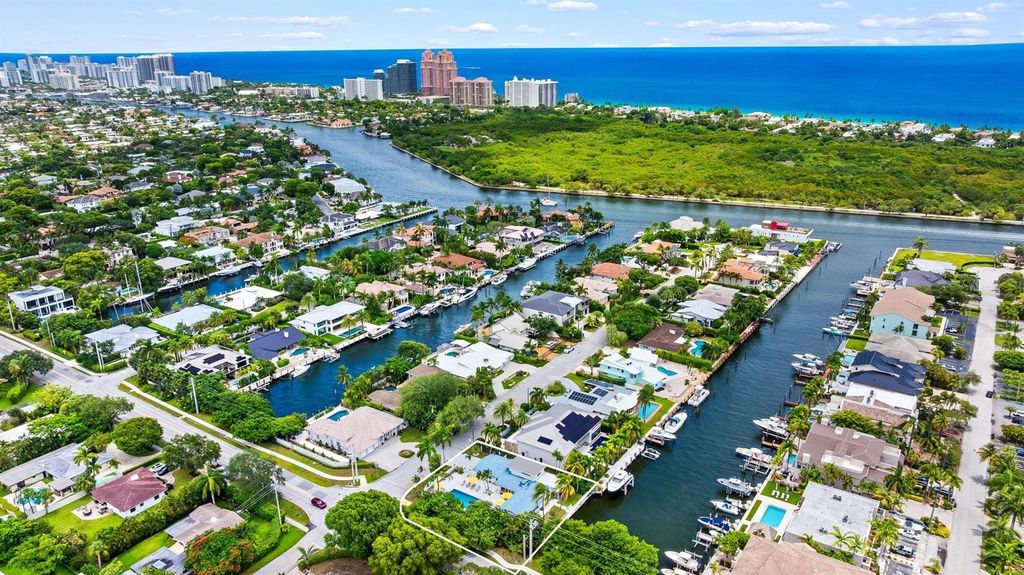 1524 Bayview Drive, Fort Lauderdale, FL 33304