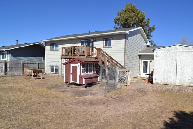 1205 ASHFORD DR, Cheyenne, WY 82007