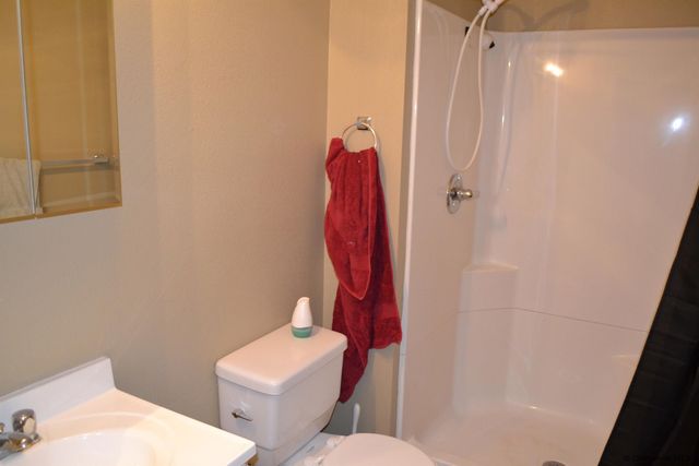 1205 ASHFORD DR, Cheyenne, WY 82007