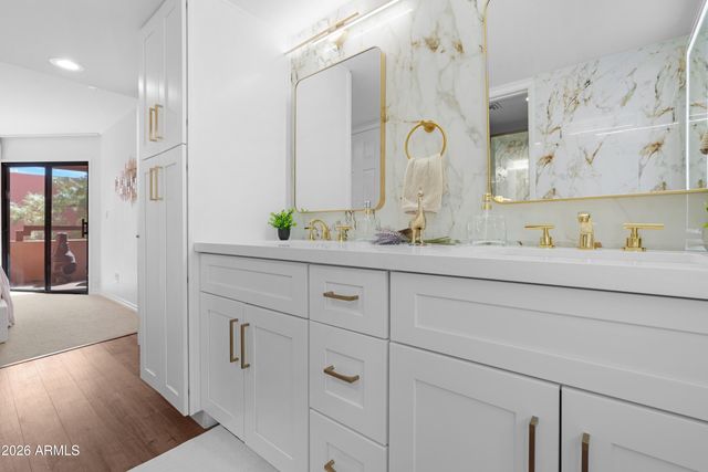 4303 E CACTUS Road 410, Phoenix, AZ 85032