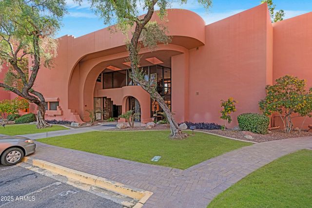 4303 E CACTUS Road 410, Phoenix, AZ 85032