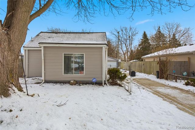 5829 Princess Street, Taylor, MI 48180