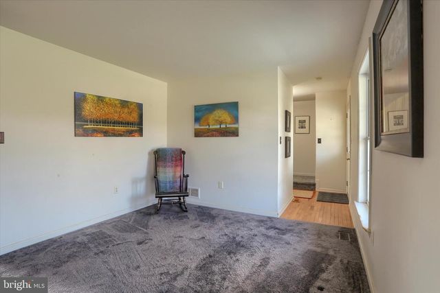 440 WHISLER RD, Etters, PA 17319