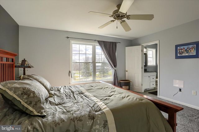 440 WHISLER RD, Etters, PA 17319