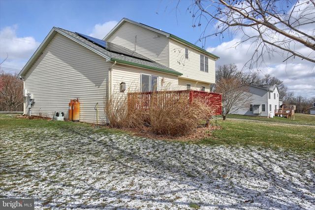 440 WHISLER RD, Etters, PA 17319