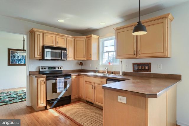 440 WHISLER RD, Etters, PA 17319