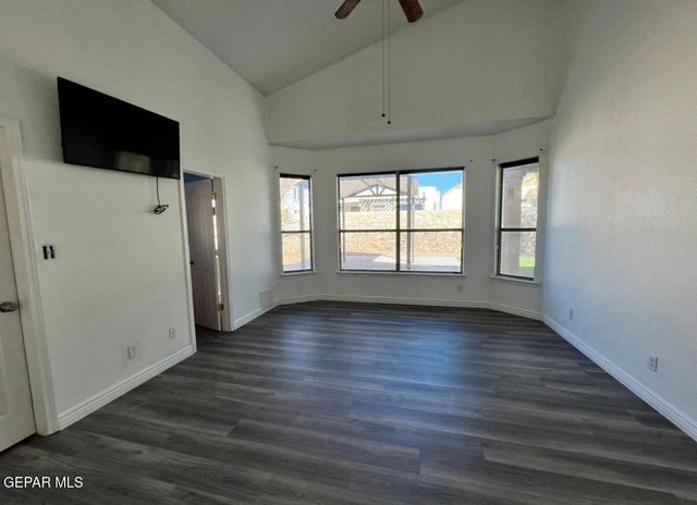 757 DESERT STAR Drive, Horizon City, TX 79928