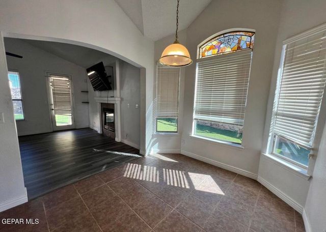757 DESERT STAR Drive, Horizon City, TX 79928