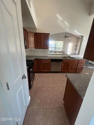 757 DESERT STAR Drive, Horizon City, TX 79928
