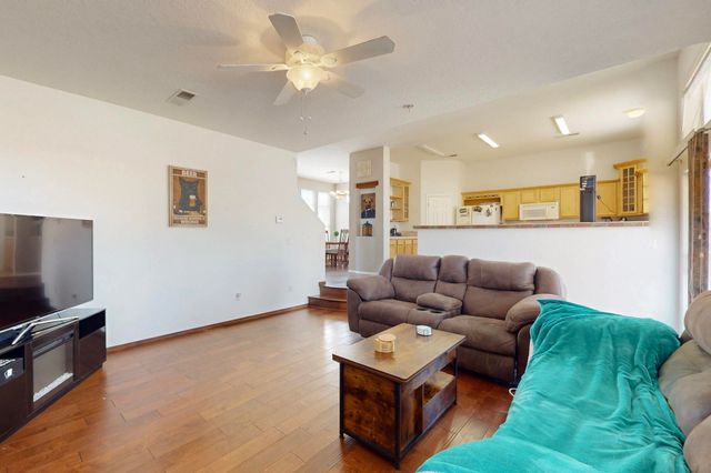 1001 CALLE GARZA NE, Albuquerque, NM 87113