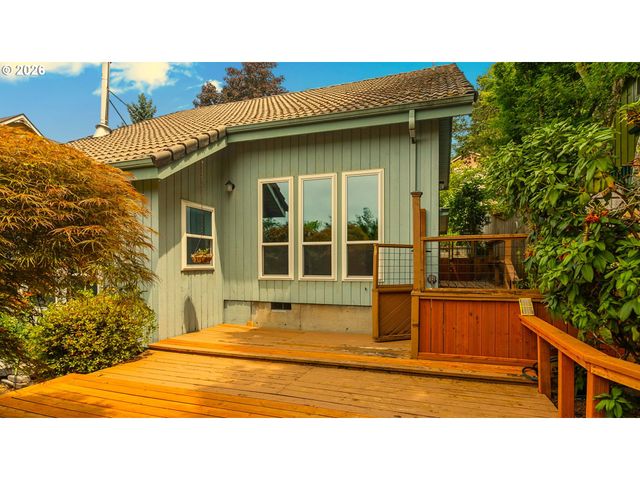 2505 PARK FOREST Dr, Eugene, OR 97405