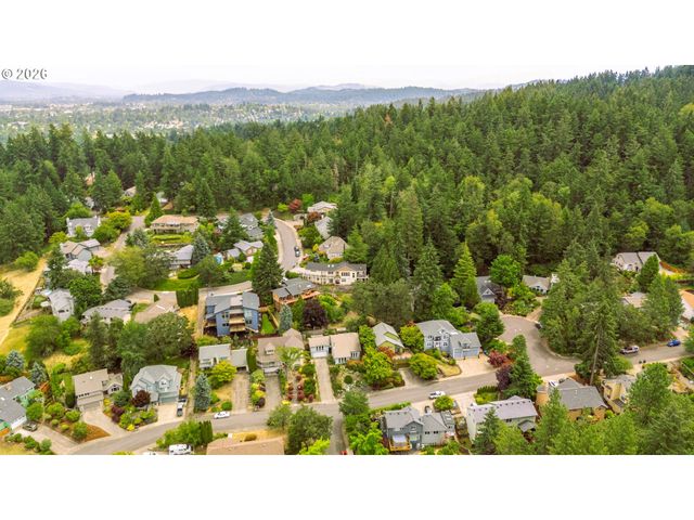 2505 PARK FOREST Dr, Eugene, OR 97405