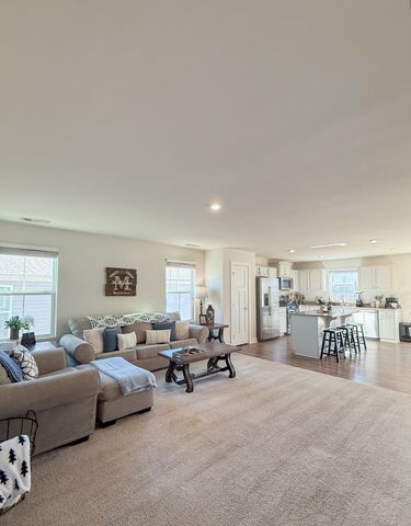 856 Wilkinson Ln, White House, TN 37188