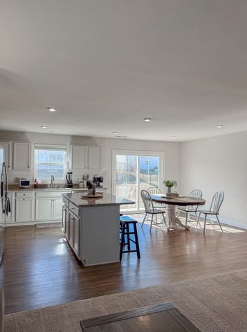 856 Wilkinson Ln, White House, TN 37188