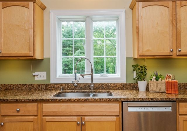 536 Newburyport Tpke, Rowley, MA 01969