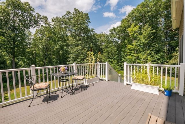 536 Newburyport Tpke, Rowley, MA 01969