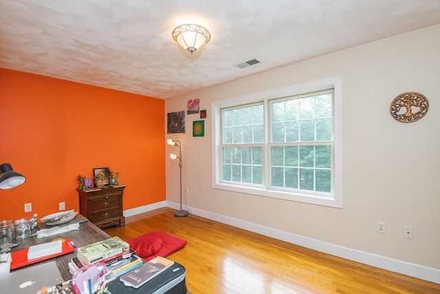 536 Newburyport Tpke, Rowley, MA 01969