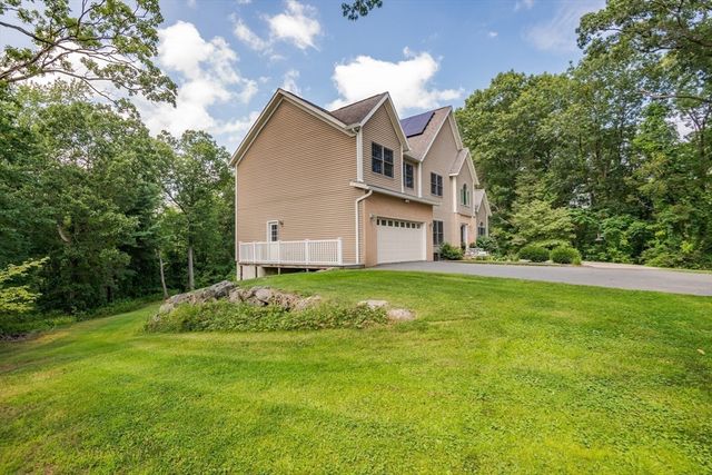 536 Newburyport Tpke, Rowley, MA 01969