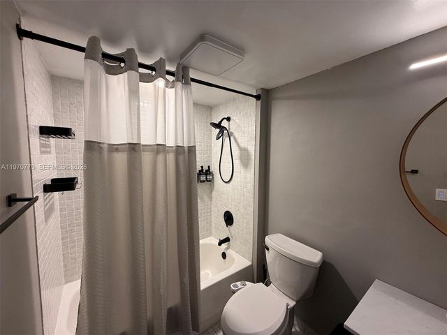 364 Fairway Cir 42, Weston, FL 33326