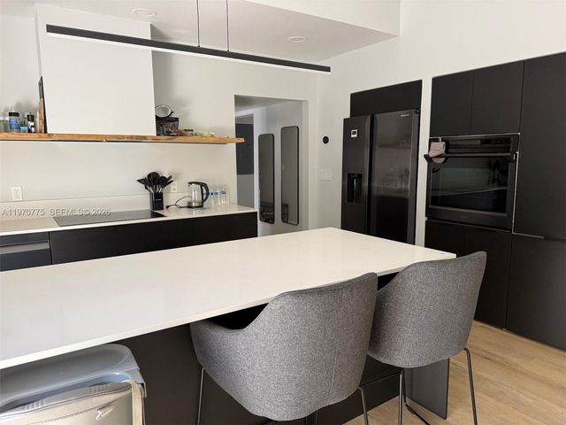 364 Fairway Cir 42, Weston, FL 33326