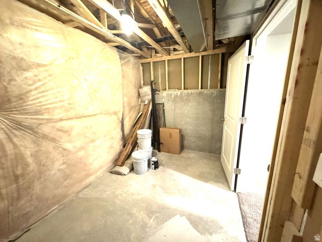 5695 W RED RIDGE LN, West Valley City, UT 84118