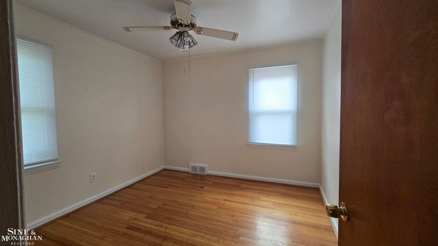 21553 Newcastle Road, Harper Woods, MI 48225