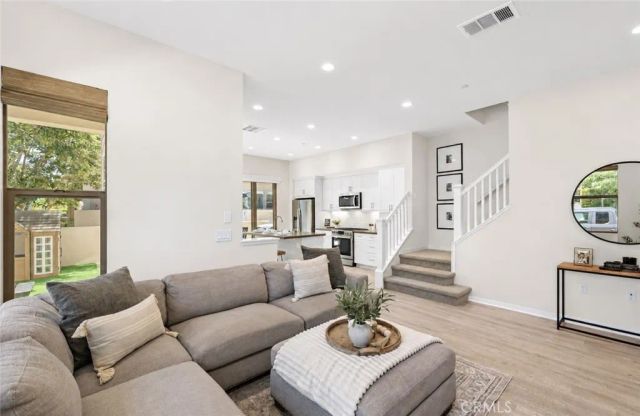245 Alienta Lane, Rancho Mission Viejo, CA 92694