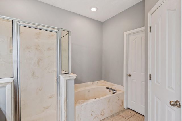 4956 INDIAN WALK LN, Arlington, TN 38002