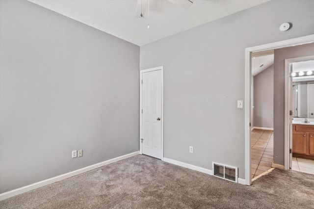 4956 INDIAN WALK LN, Arlington, TN 38002